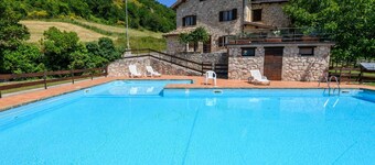 Lovely apartment in Montemonaco