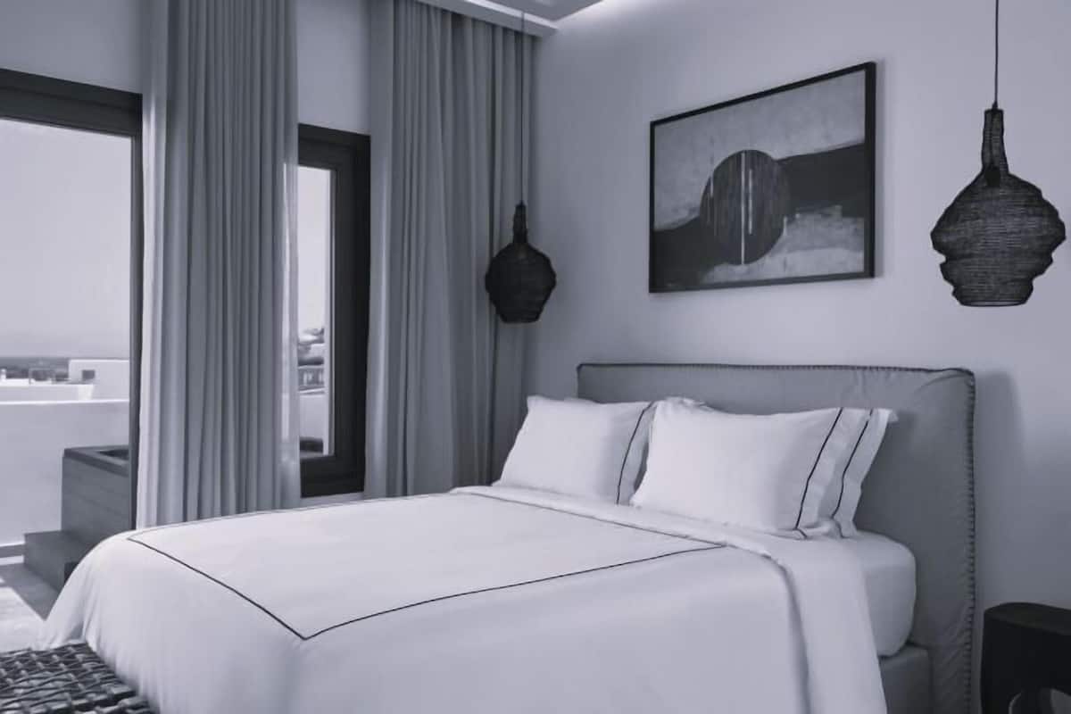 1 bedroom, in-room safe, blackout curtains, soundproofing