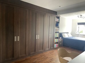 4 chambres, fer et planche à repasser, Wi-Fi gratuit, draps fournis