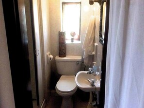 Shared Dormitory, 1 Bedroom, Accessible, Smoking | Bathroom - Room in House - Lovely Old Townhouse Private Room With en Suite (Rabat)