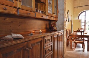Chambre, 1 chambre, fumeurs, balcon | Restauration