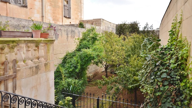 Room, 1 Bedroom, Smoking, Balcony | Garden - Room in House - Roof-top Spacious Private Room w Bathroom - Terrace (Rabat)