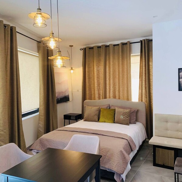 1 soverom, strykejern/-brett, reiseseng for barn og wi-fi (inkludert)