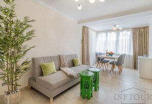 TV - Inftour Apolo III Atico (Calp)