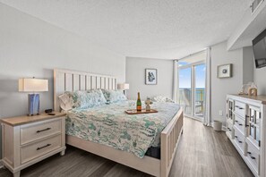 2 sovrum, skrivbord, strykjärn/strykbräda och wi-fi