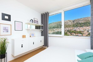 公寓 (1 Bedroom) | 1 間臥室、筆電工作空間、熨斗/熨衣板、床單