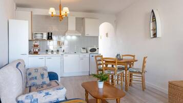 House, 2 Bedrooms, Terrace | Dining room