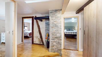 3 habitaciones, cuna de viaje y wifi gratis
