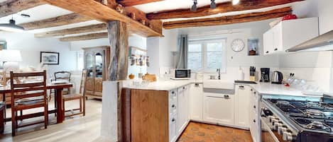 Réfrigérateur, four, plaque de cuisson, lave-vaisselle