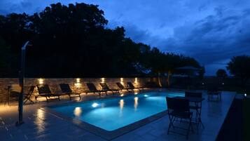Utomhuspool