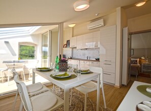 غرفة لتناول الطعام