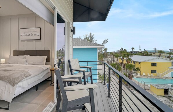 Property grounds - 2309 - Gulfside Sunset (Bradenton Beach)