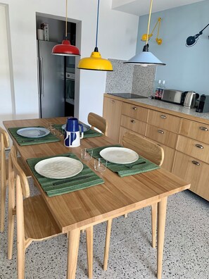 Dining - Apartment 100m from the beach, fully renovated, 3 bedrooms, ideal for families (MIOMO)