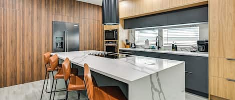 House (3 Bedrooms) | Front of property