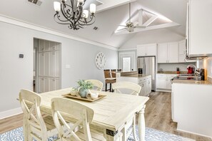 Cottage (3 Bedrooms) | Interior