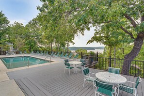 House (4 Bedrooms) | Interior - Luxury Lake Home, Amazing Views, Resort Amenities (Osage Beach)