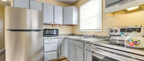 House (3 Bedrooms) | Front of property