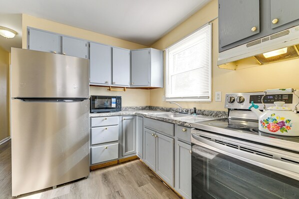 House (3 Bedrooms) | Front of property