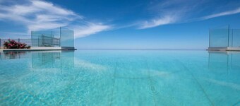 Villa Phos with Panoramic Sea View