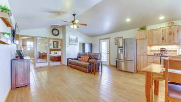 House (1 Bedroom) | Interior