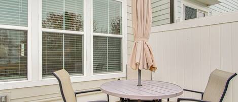 Apartment (3 Bedrooms) | Front of property