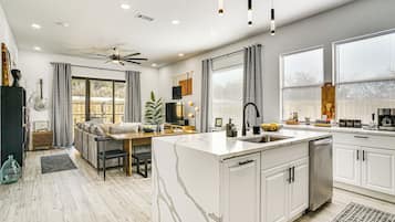 Rumah (2 Bedrooms) | Interior
