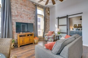 Apartment (1 Bedroom) | Interior