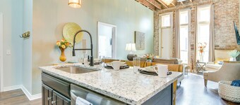 Dtwn Loft in the Heart of Monett: Pets Welcome!