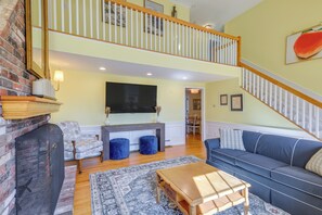 House (5 Bedrooms) | Interior