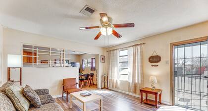 Fenced Yard & Mtn Views: Dog-friendly Superior Gem