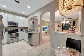 Fridge, oven, stovetop, dishwasher - Mansions North at Artesia (Naples)