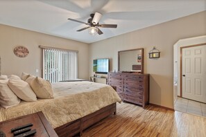 4 bedrooms, free WiFi, bed sheets