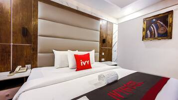 Superior-Suite, Stadtblick | 1 Schlafzimmer, hochwertige Bettwaren, Schreibtisch