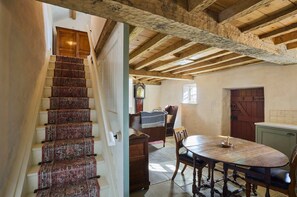 House | 1 bedroom