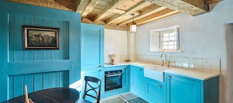 Host Stay Drovers Rest