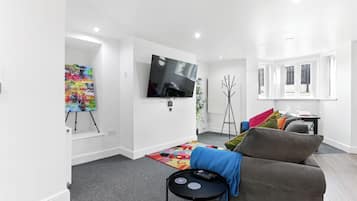 Apartment, Patio | Living area