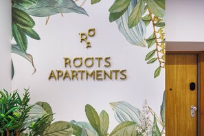 Interior detail - Roots Apartments (Faro)