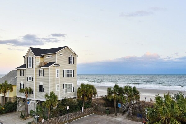 Exterior - Oceanview 5 BR Beach House with a Heated Private Pool! Irish Riviera (Surfside Beach)