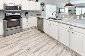 Fridge, microwave, stovetop, dishwasher - Oceanview 5 BR Beach House with a Heated Private Pool! Irish Riviera (Surfside Beach)