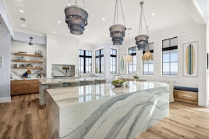 Interior - Totally Beachin' at Kiva Dunes (Gulf Shores)