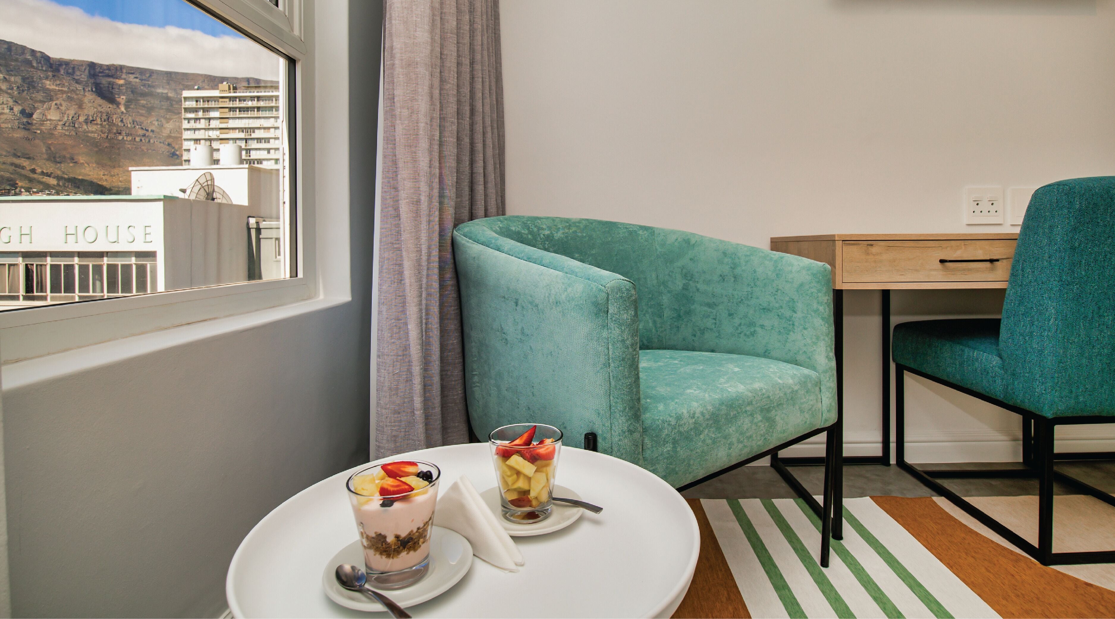 Photo - 9 On Barrack