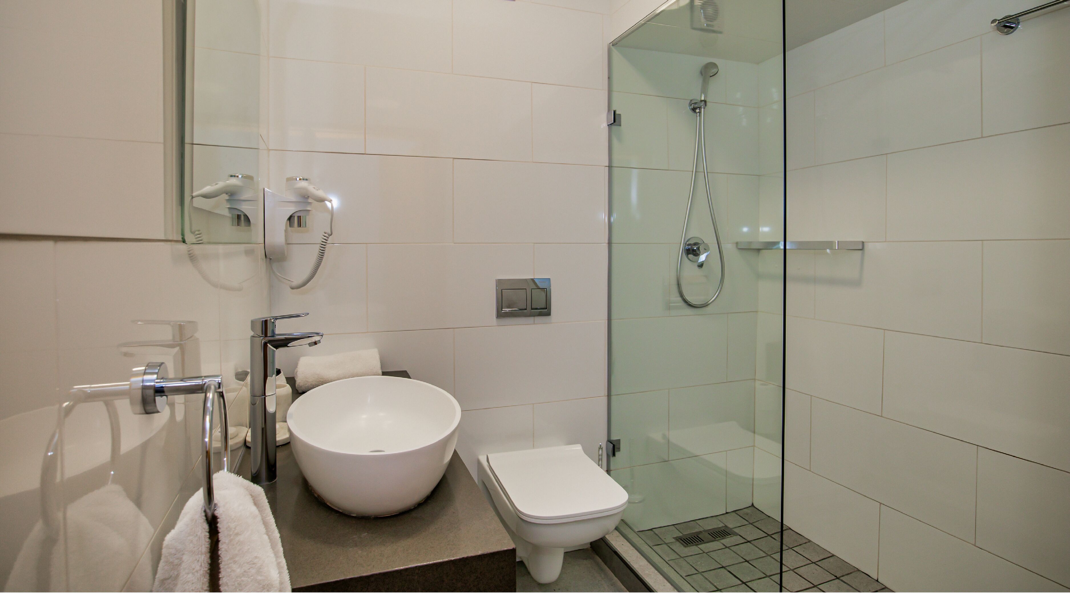 Photo - 9 On Barrack