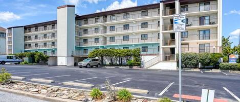 Condo, 3 Bedrooms | Exterior