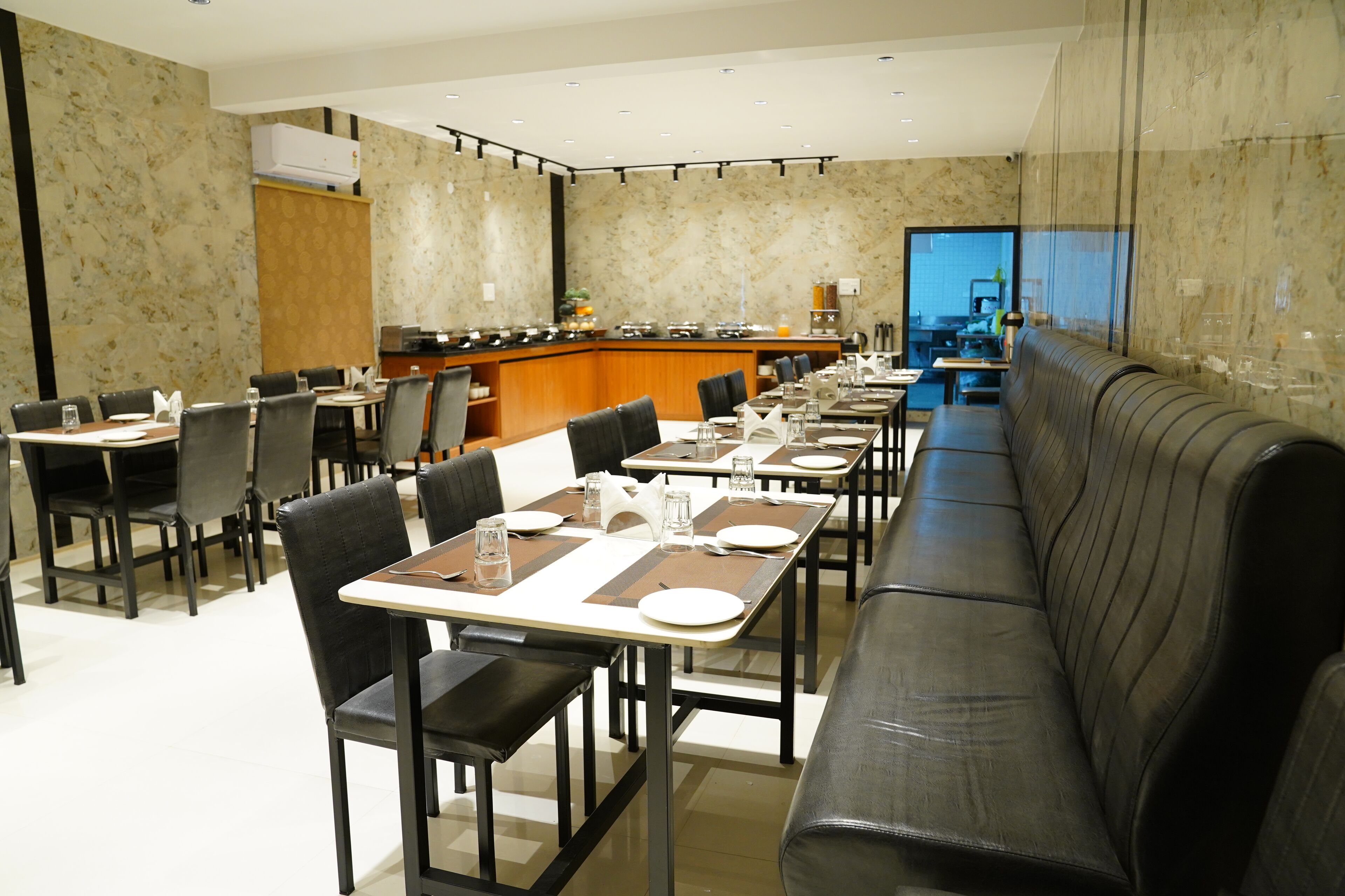 Foto - Grand Maalyasa Hotel and Suites