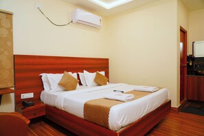 Superior Room | Memory foam beds, minibar, soundproofing, free WiFi