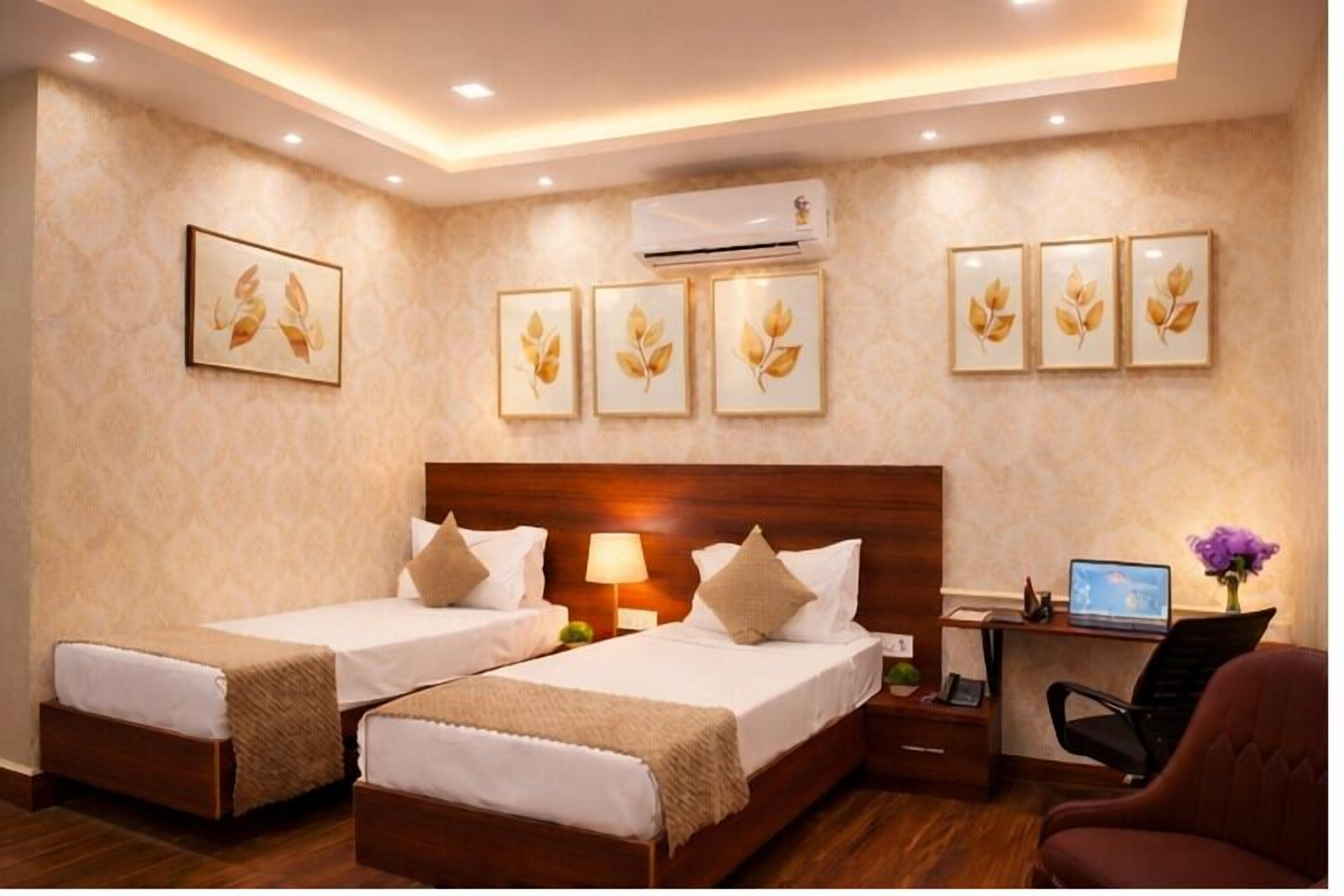 Superior Room | Memory foam beds, minibar, soundproofing, free WiFi