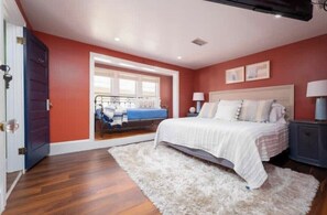3 Schlafzimmer, Zimmersafe, Bügeleisen/Bügelbrett, WLAN