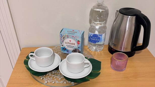 Coffee and/or coffee maker - Room-cozy Room in Modern Shared Apartmen (Estepona)