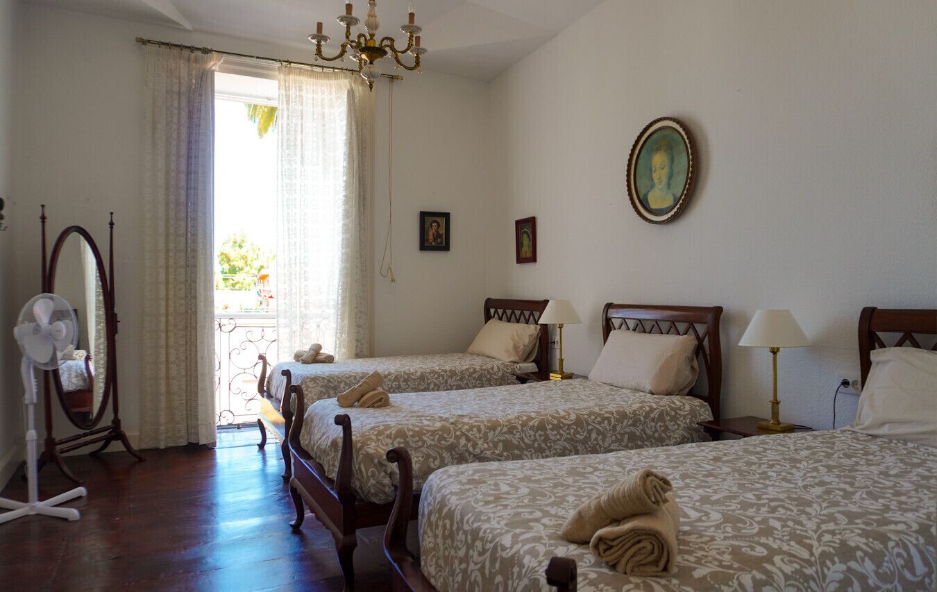 3 bedrooms, iron/ironing board, travel cot, free WiFi