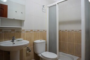 Douche, serviettes fournies